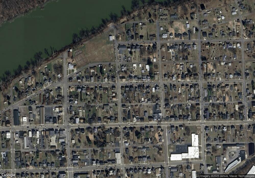 606 E 2nd St, Nescopeck, PA 18635 - photo 1