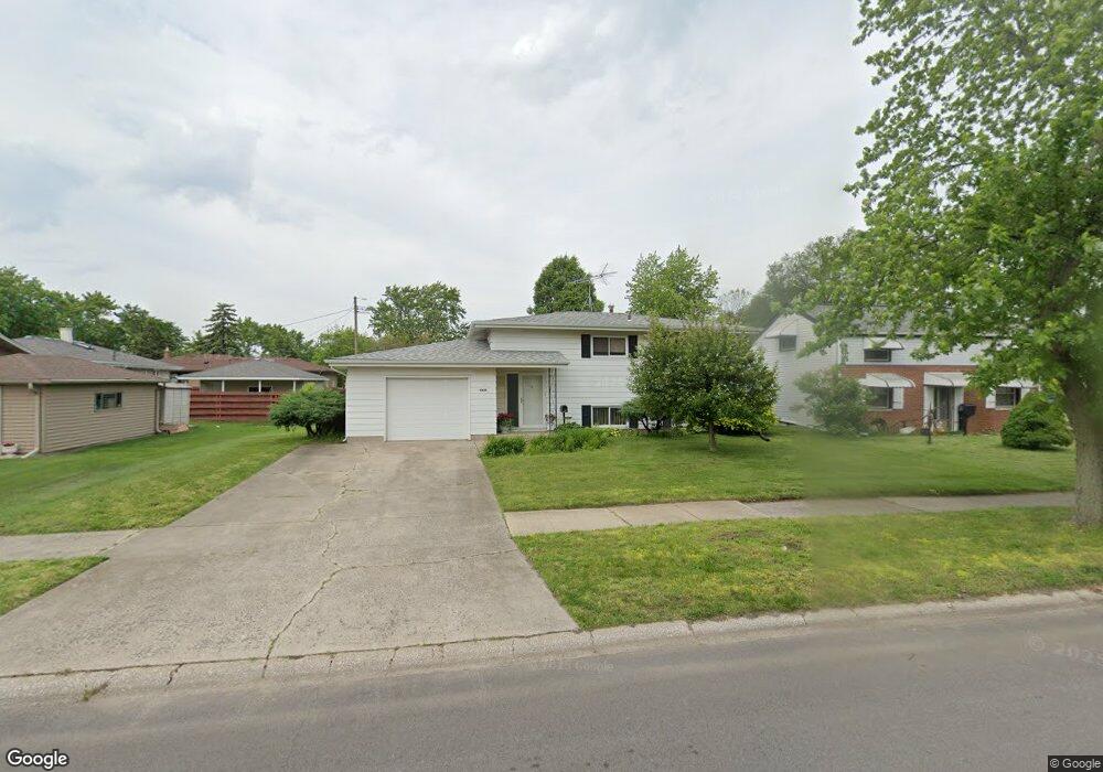 9420 Saric Dr, Highland, IN 46322 - photo 1