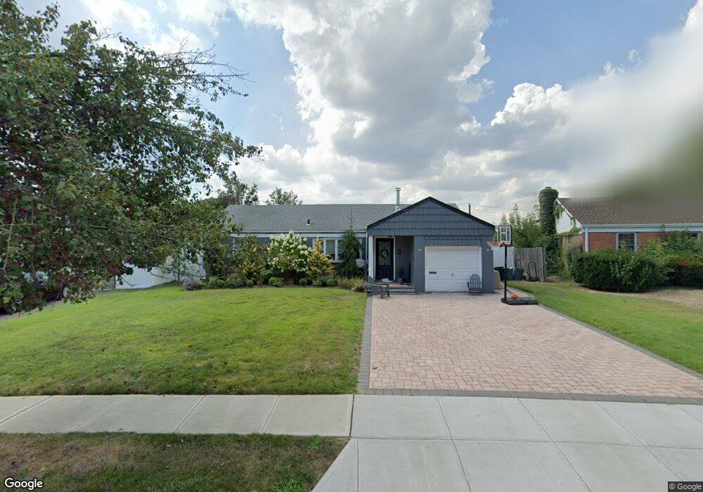 826 Cypress Dr, Franklin Square, NY 11010 - photo 1