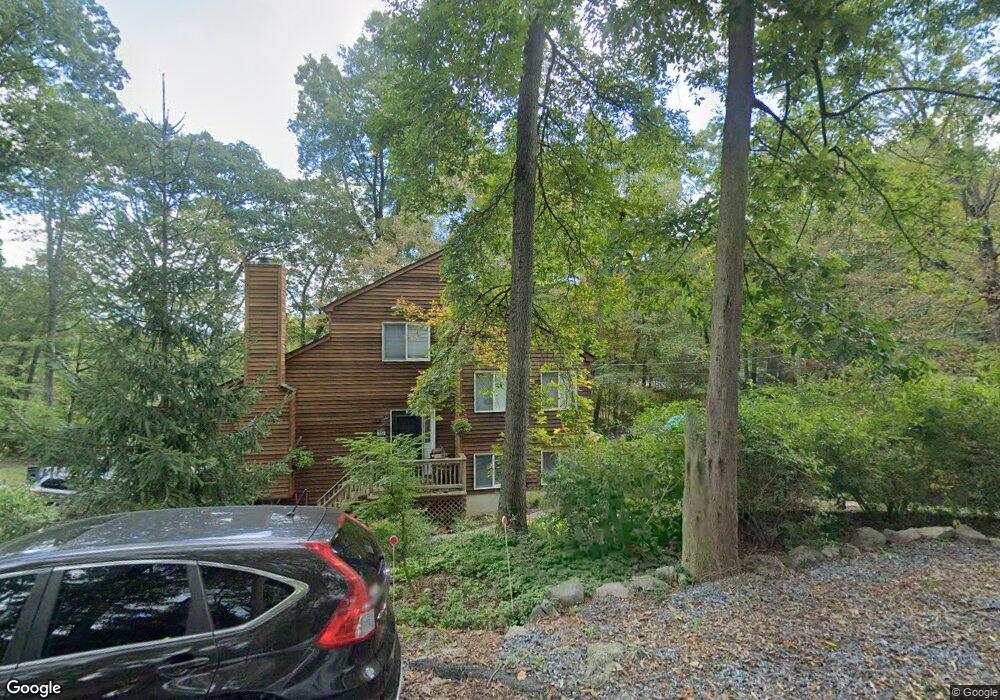 134 Walnut Rd, Lake Peekskill, NY 10537 - photo 1