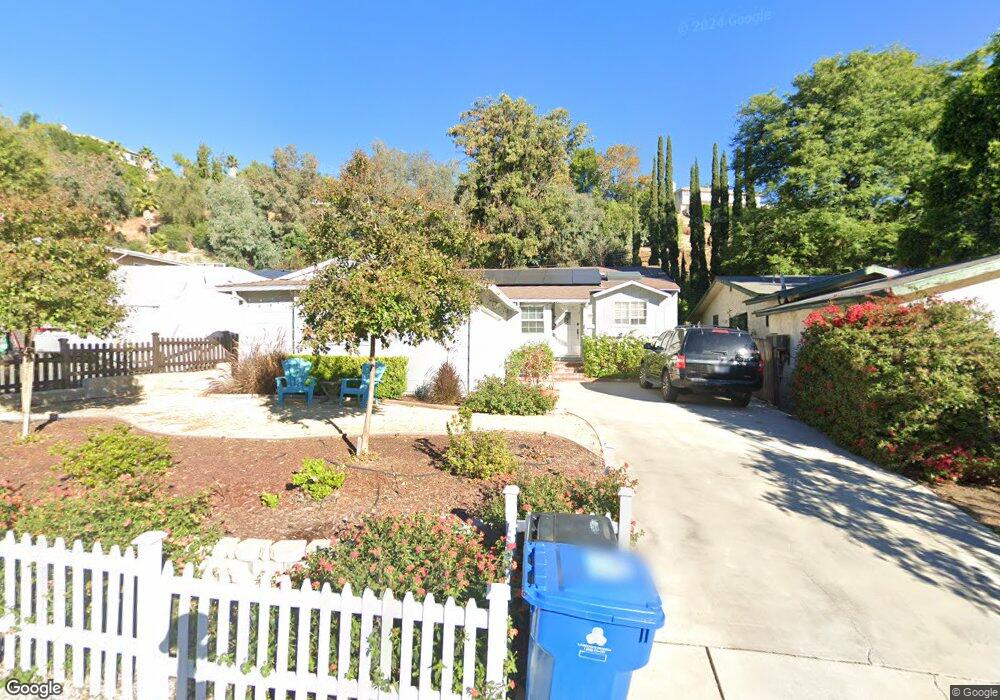 22287 Buena Ventura St, Woodland Hills, CA 91364 - photo 1