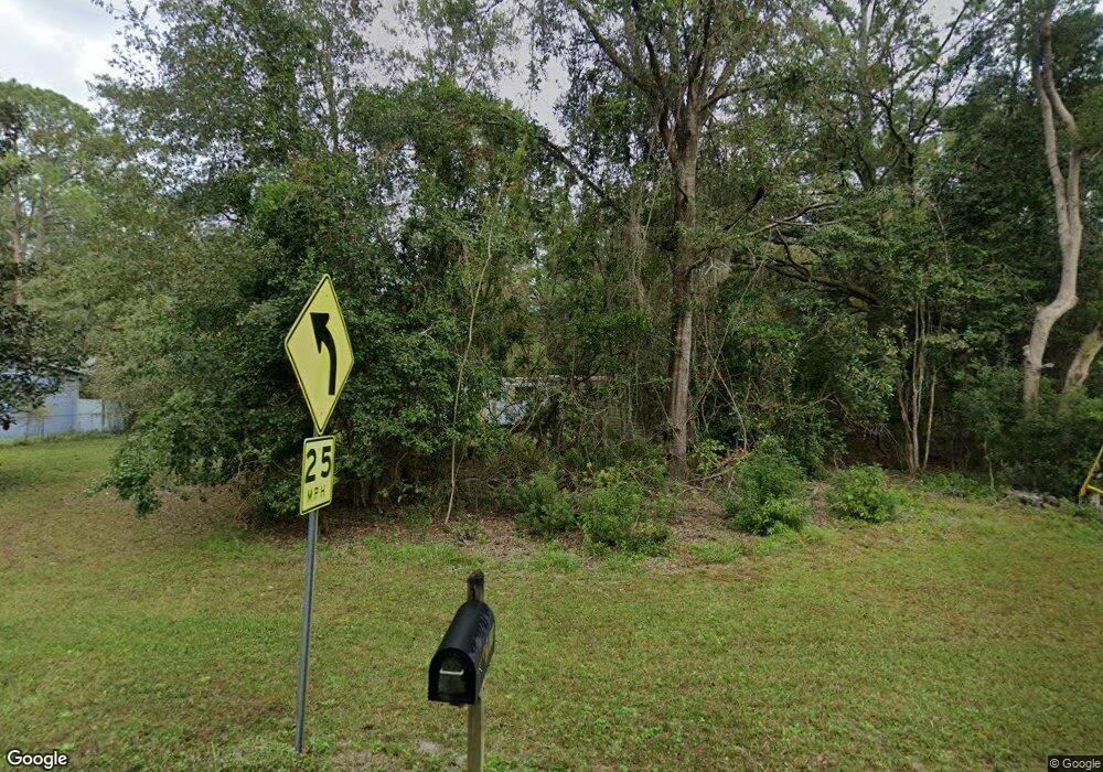 711 Green Swamp Rd, Brunswick, GA 31525 - photo 1