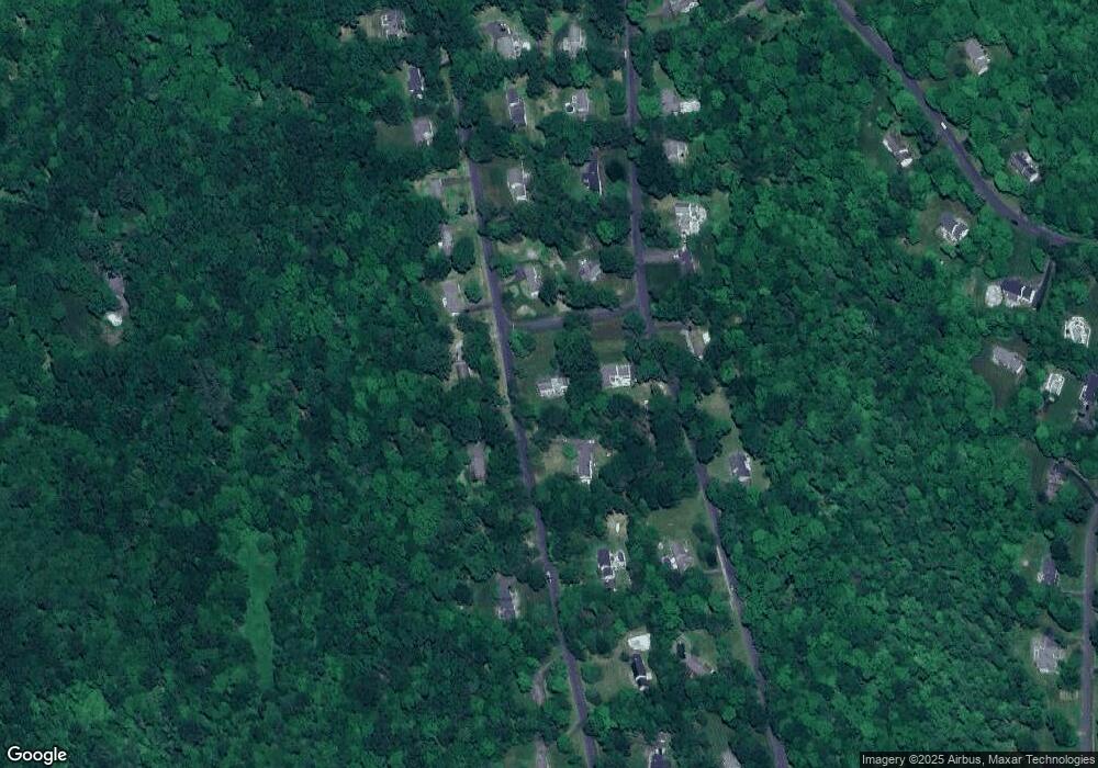 25 Surrey Ln, Southbury, CT 06488 - photo 1