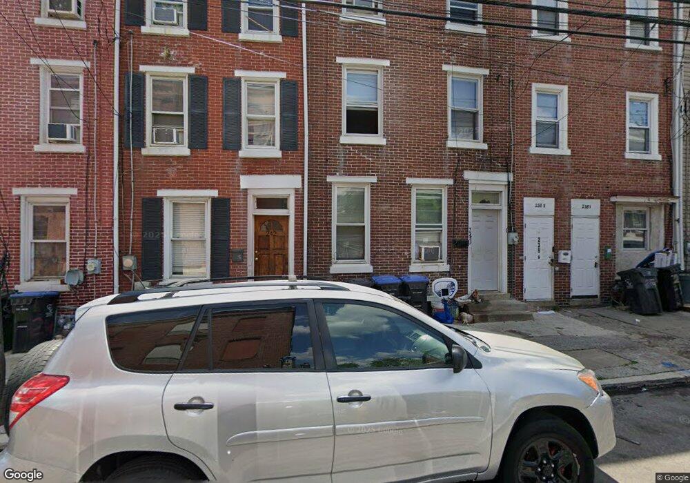 240 E Penn St, Norristown, PA 19401 - photo 1