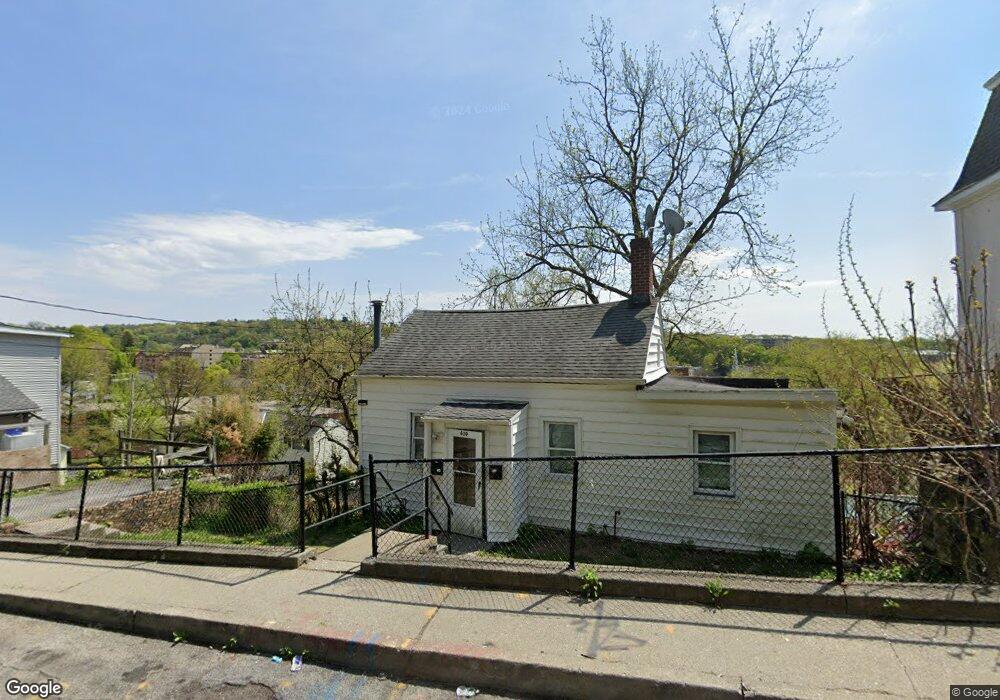 639 Belden St, Peekskill, NY 10566 - photo 1