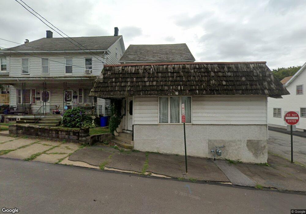 700 Carson St, Hazleton, PA 18201 - photo 1