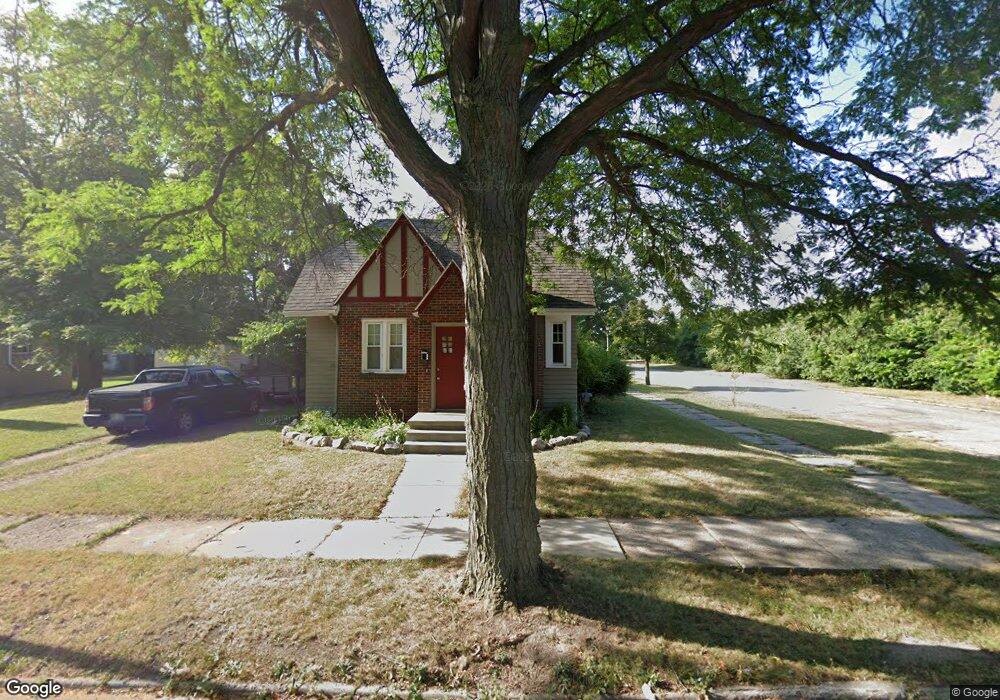 2017 N Genesee Dr, Lansing, MI 48915 - photo 1