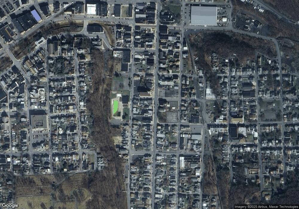 128 N Shamokin St, Shamokin, PA 17872 - photo 1