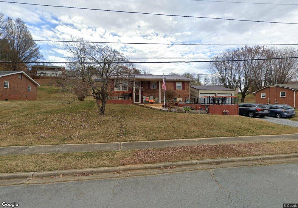 713 Georgia St, Johnson City, TN 37601 - photo 1