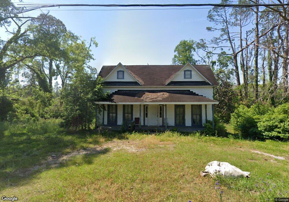 318 Peachtree St E, Douglas, GA 31533 - photo 1