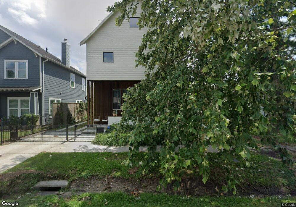 800 Algregg St, Houston, TX 77008 - photo 1