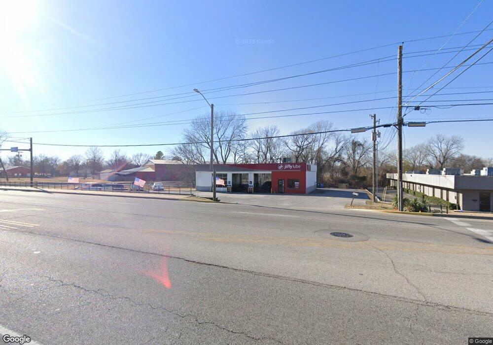 100 N Elm Place, Broken Arrow, OK 74012 - photo 1