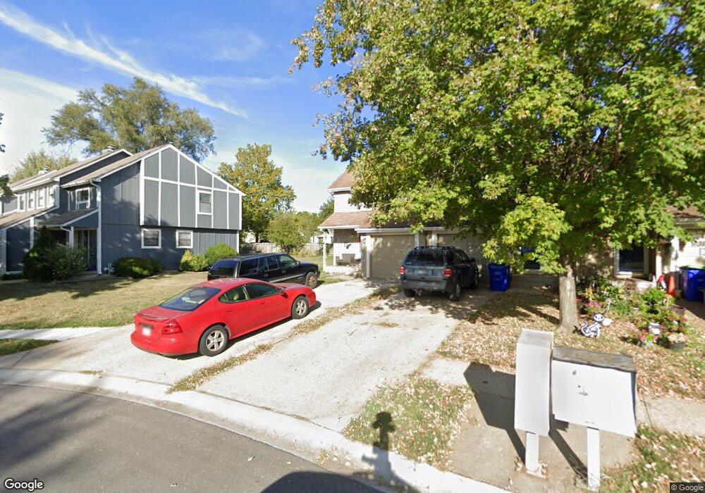 6421 Hallet St, Shawnee, KS 66216 - photo 1