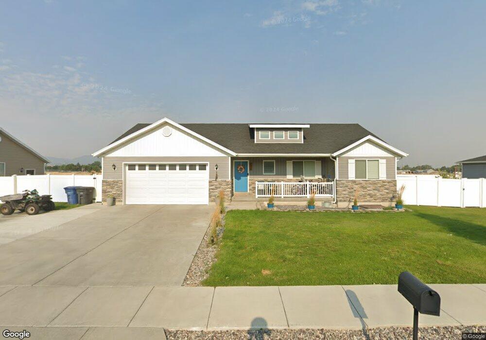 102 S 1000 E, Hyrum, UT 84319 - photo 1