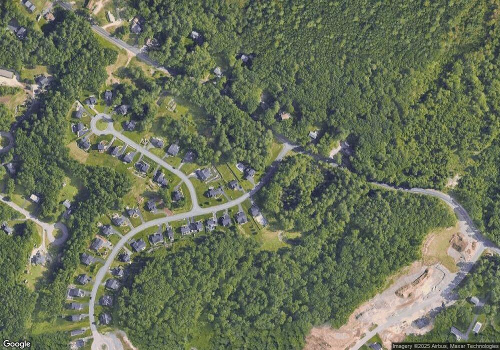 4 Calla Rd, Londonderry, NH 03053 - photo 1