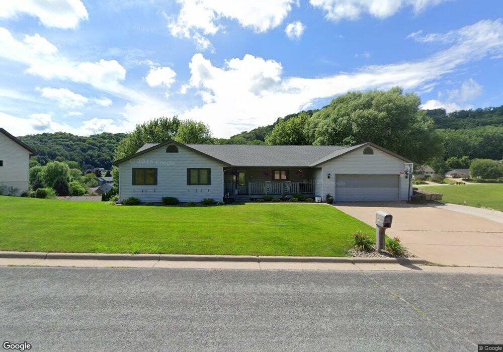 261 Red Apple Dr, La Crescent, MN 55947 - photo 1