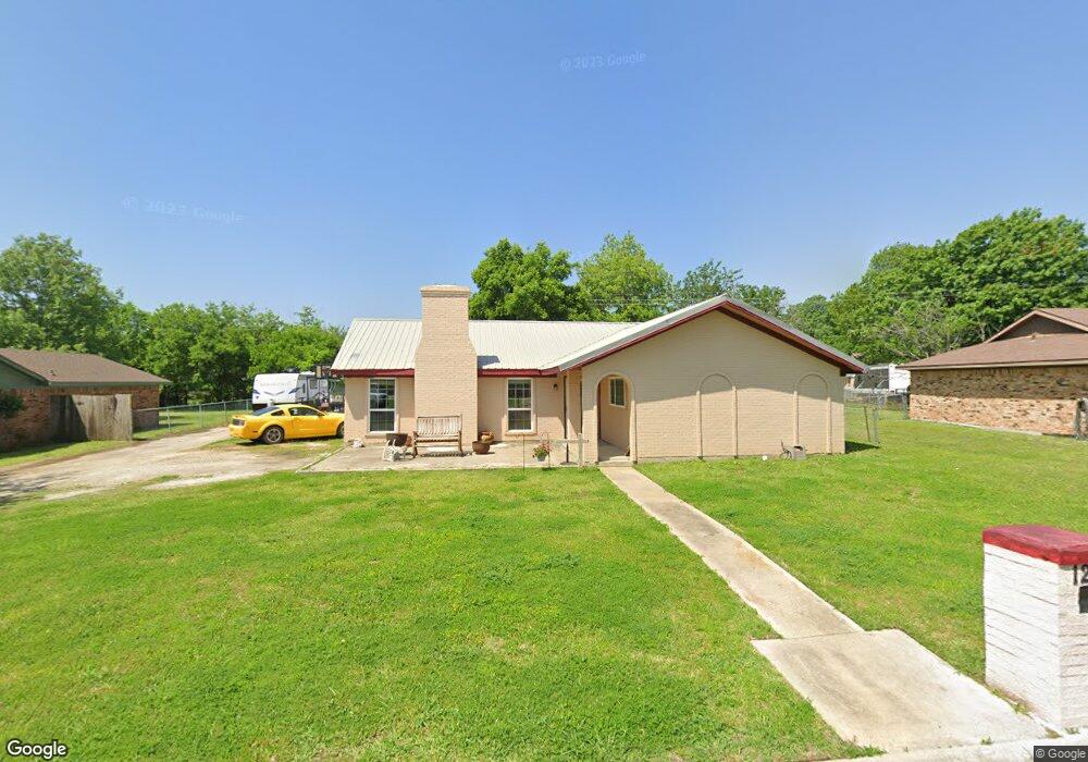 1211 Aspen Rd, Gainesville, TX 76240 - photo 1