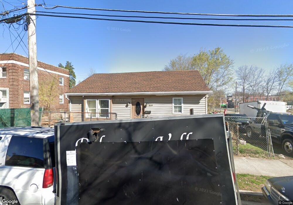 869 Tulip St, Camden, NJ 08104 - photo 1