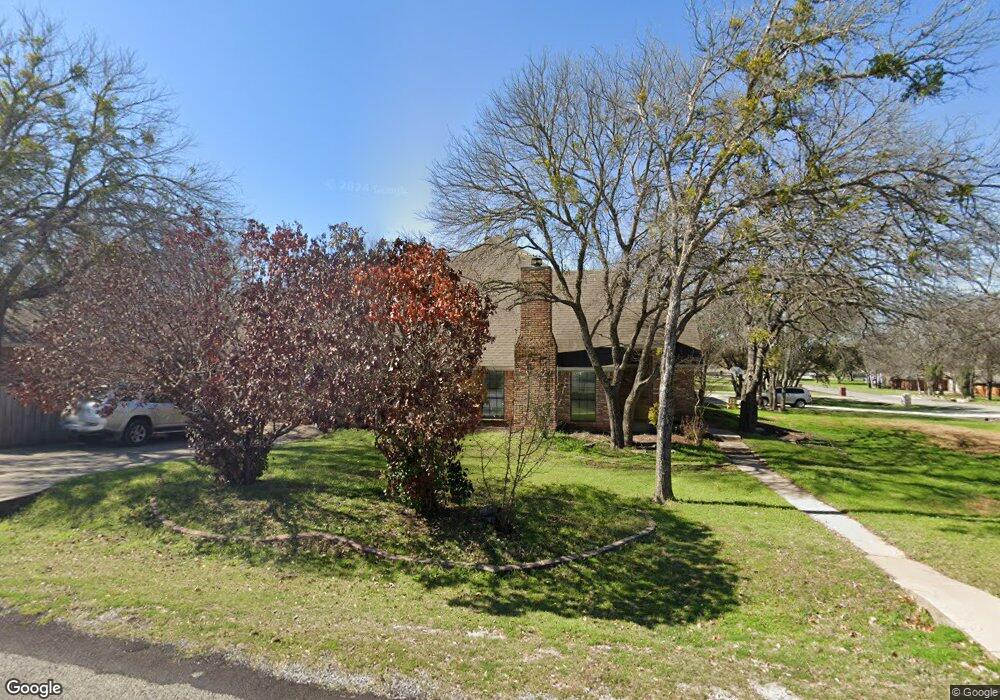 201 Aqua Vista Dr, Granbury, TX 76049 - photo 1