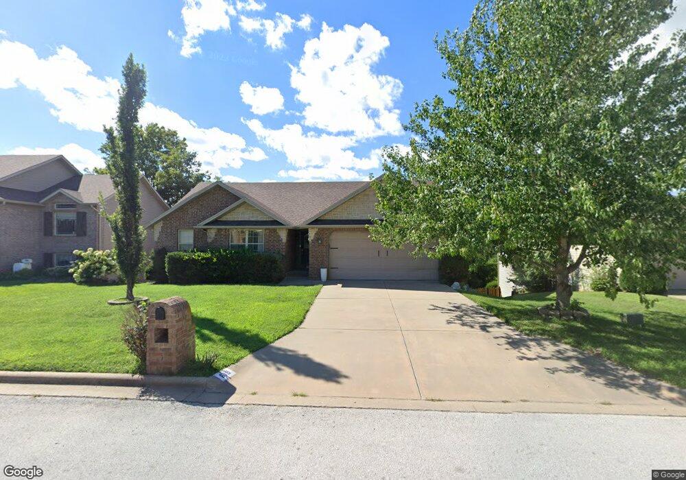 619 N Tucker Bay Cir, Nixa, MO 65714 - photo 1