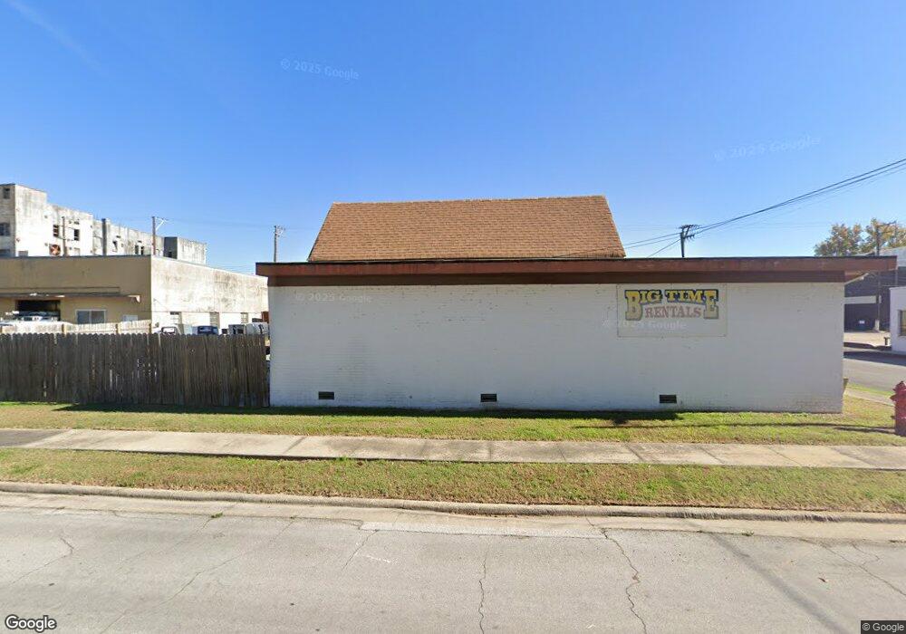 315 S Maple St, Stuttgart, AR 72160 - photo 1