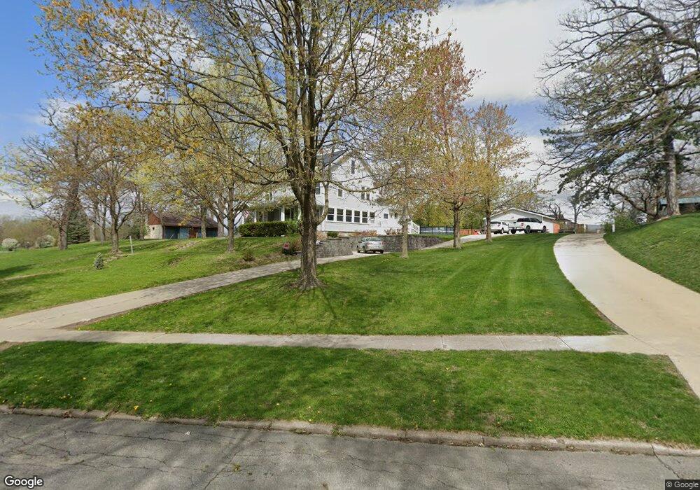 216 N 7th Ave E, Newton, IA 50208 - photo 1