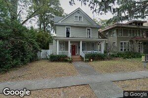 214 E 34th St, Savannah, GA 31401