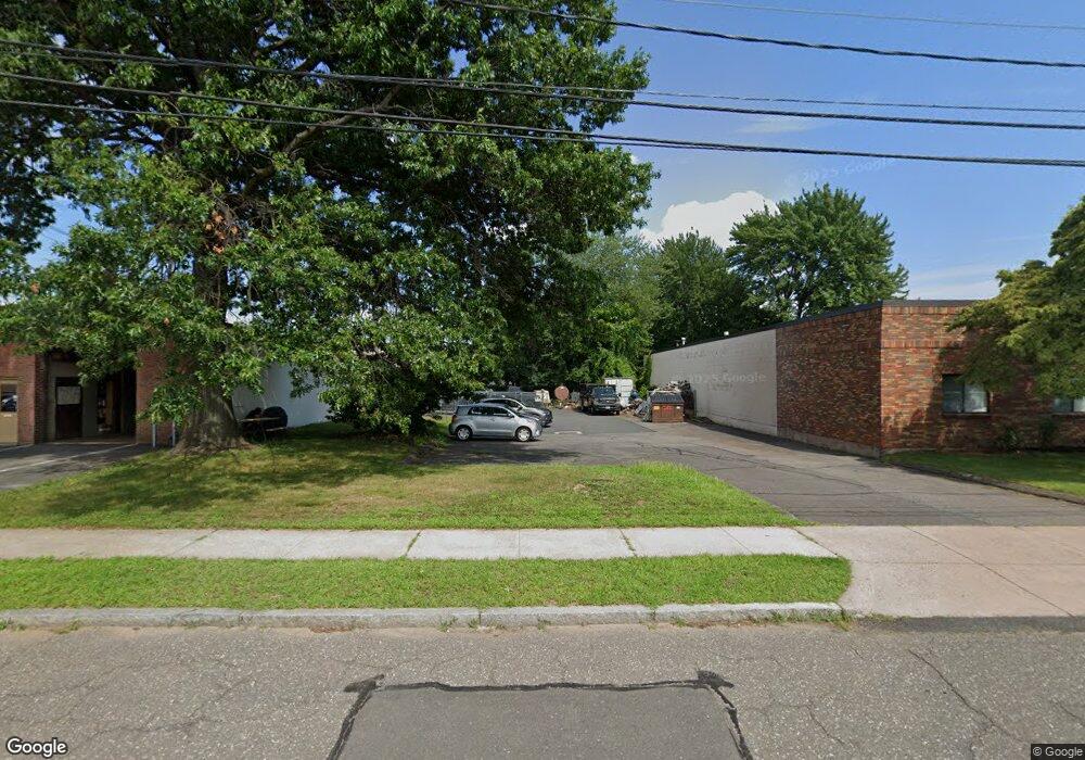 48 Cody St, West Hartford, CT 06110 - photo 1