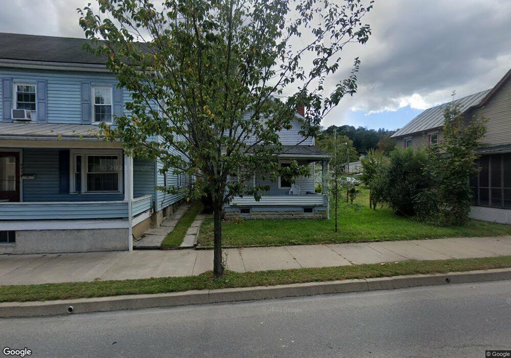 633 Chestnut St, Mifflinburg, PA 17844 - photo 1