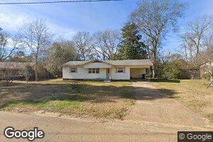306 Beverly Cir, Crystal Springs, MS 39059