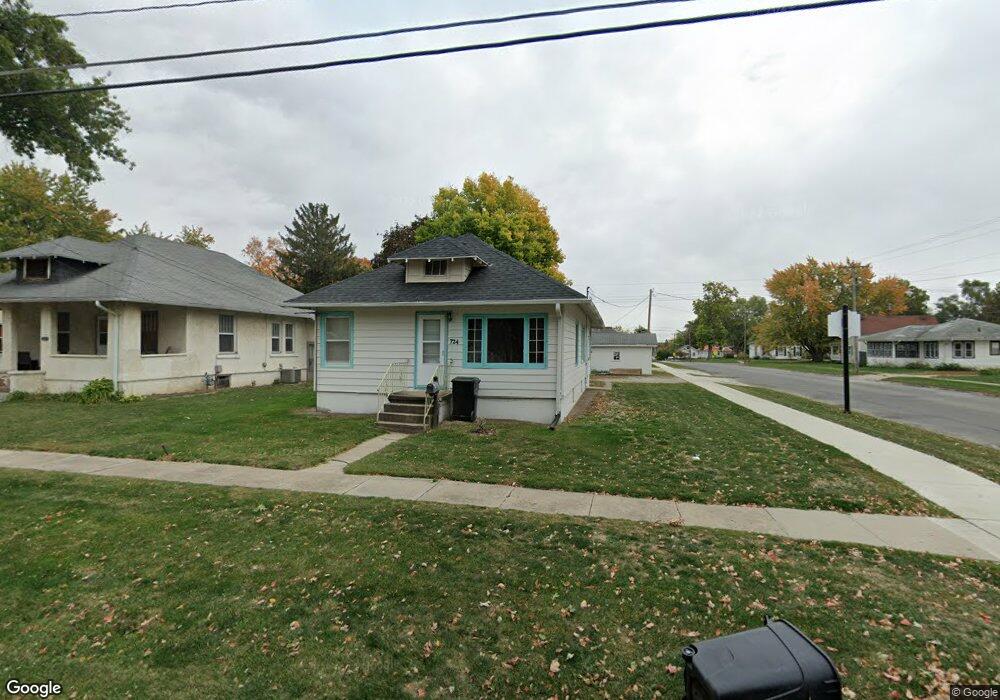 724 W 6th St S, Newton, IA 50208 - photo 1