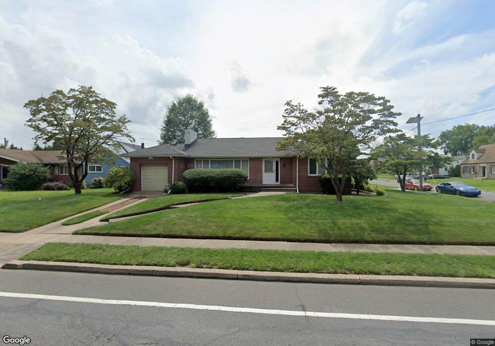 715 Dukes Pkwy, Manville, NJ 08835 - photo 1