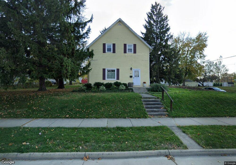 601 E Benton St, Wapakoneta, OH 45895 - photo 1