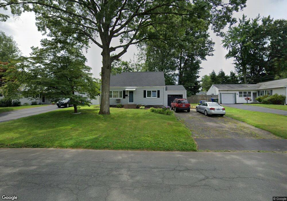 114 Knollwood Rd, Newington, CT 06111 - photo 1