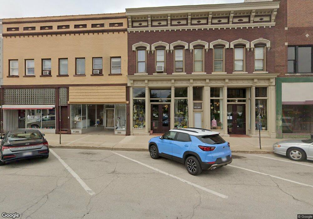 125 S Kickapoo St, Lincoln, IL 62656 - photo 1