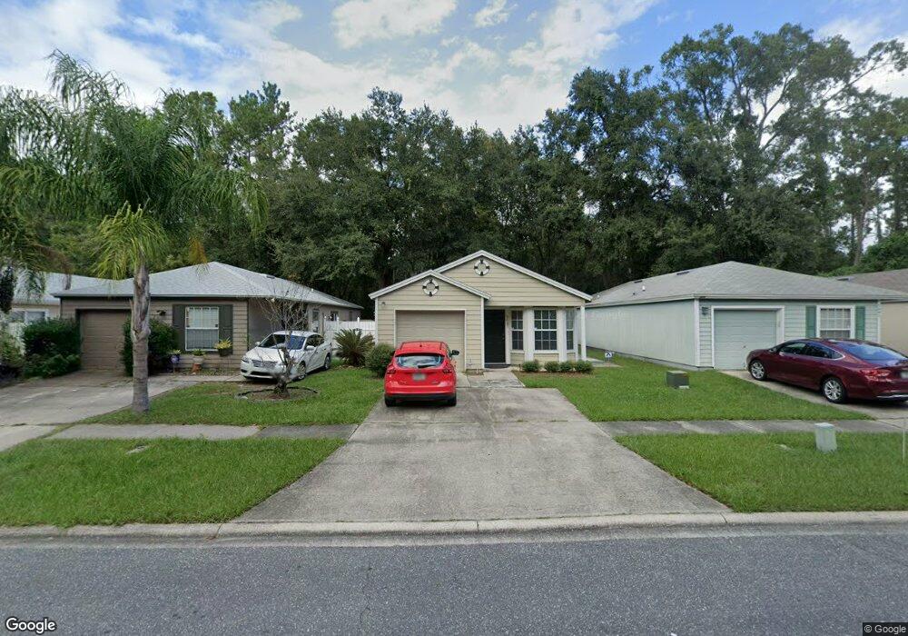 5647 Ellis Trace Dr, Jacksonville, FL 32205 - photo 1