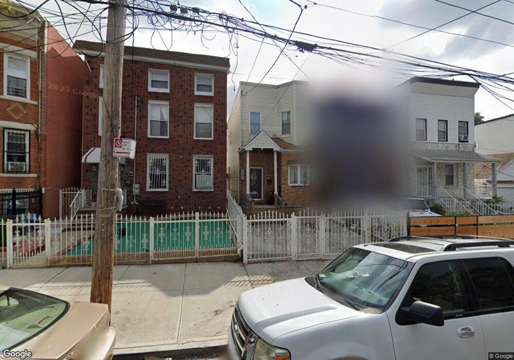 33 Nichols Ave, Brooklyn, NY 11208 - photo 1