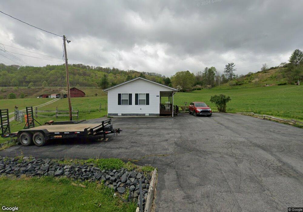 2009 Cane River School Rd, Burnsville, NC 28714 - photo 1