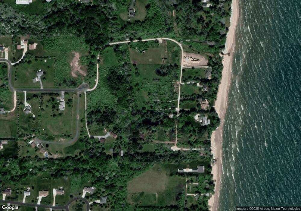 121 Hidden Bluff Rd, Cedar Grove, WI 53013 - photo 1