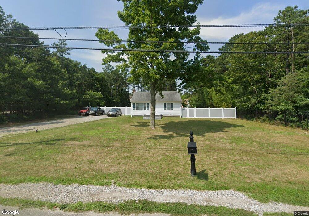 63 Country Rd, Medford, NY 11763 - photo 1