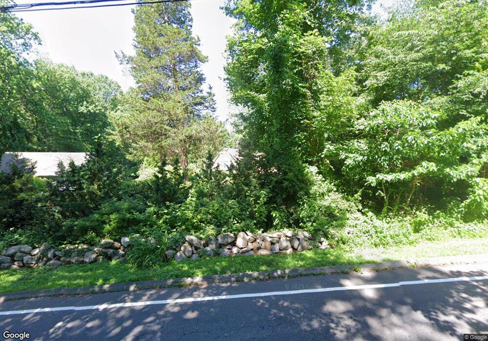 395 Leetes Island Rd, Branford, CT 06405 - photo 1