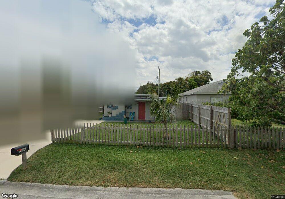 1184 Alto Rd, Lantana, FL 33462 - photo 1