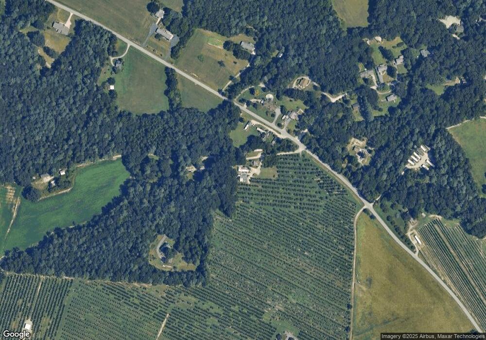 19 Aileen Dr, Hendersonville, NC 28792 - photo 1