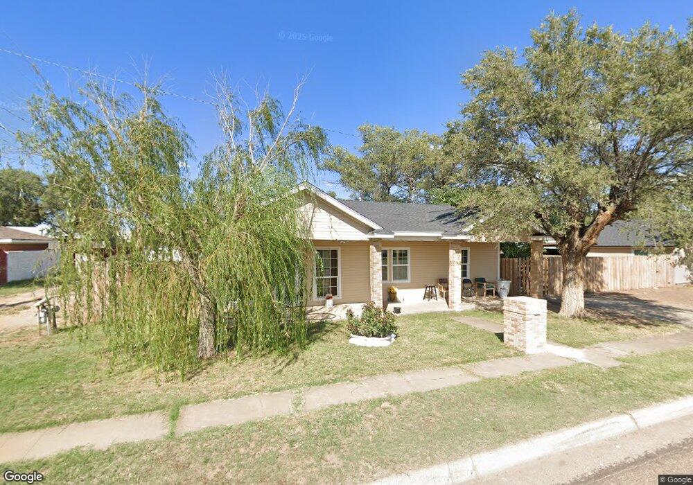 414 E 10th St, Dumas, TX 79029 - photo 1