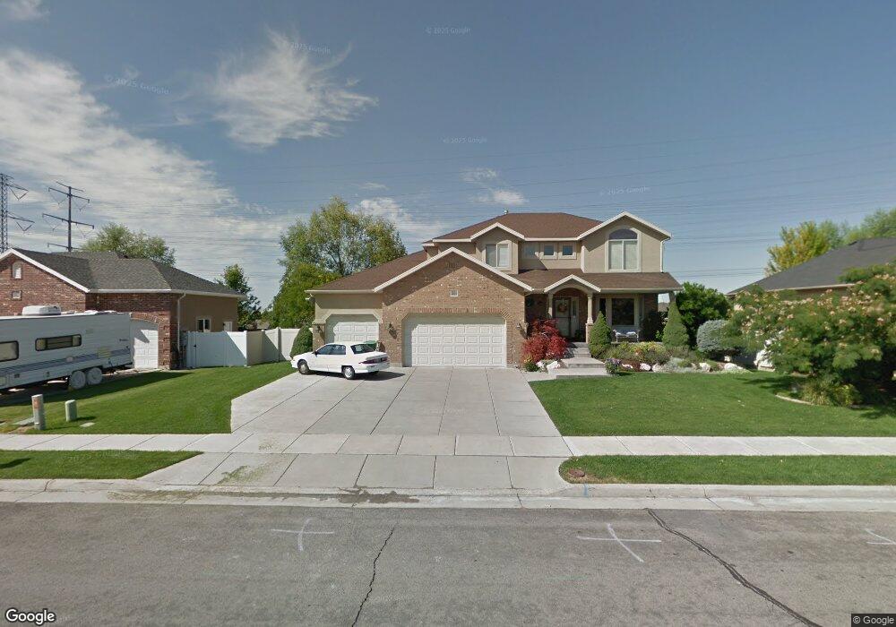 1014 Bridgecreek Ln, Layton, UT 84041 - photo 1