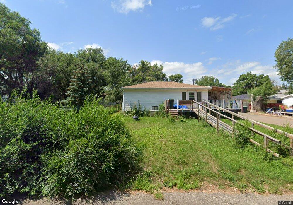 507 4th Ave SE, Mandan, ND 58554 - photo 1