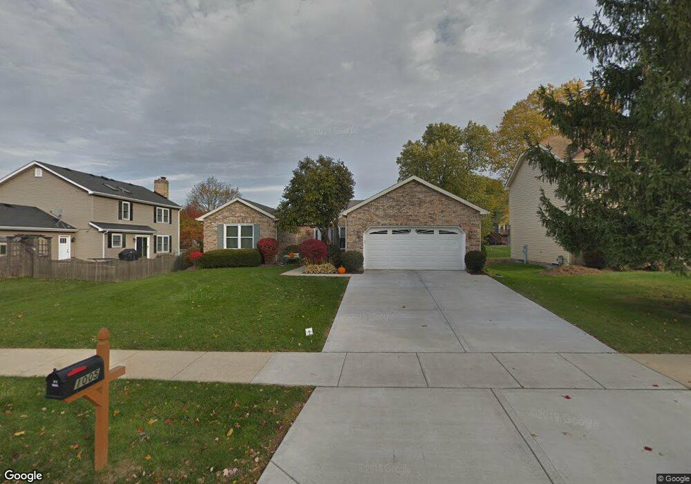 1005 Canyon Run Rd, Naperville, IL 60565 - photo 1