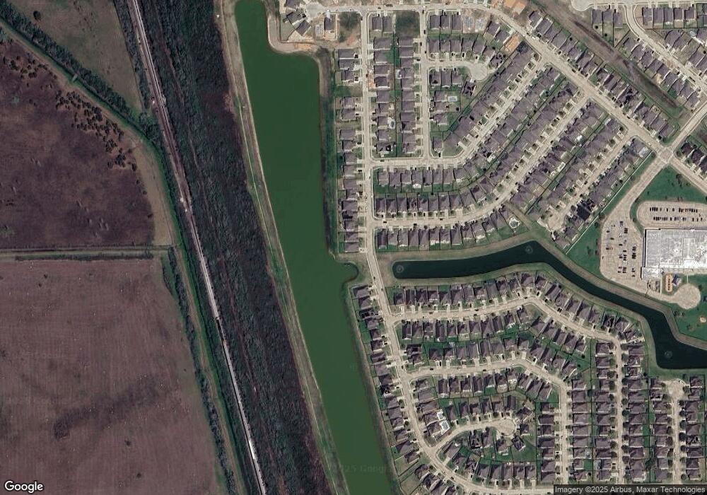 423 Lake Line Dr, Alvin, TX 77511 - photo 1