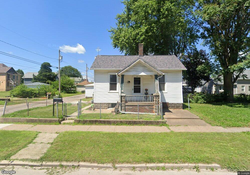 320 N Sturdevant St, Davenport, IA 52802 - photo 1