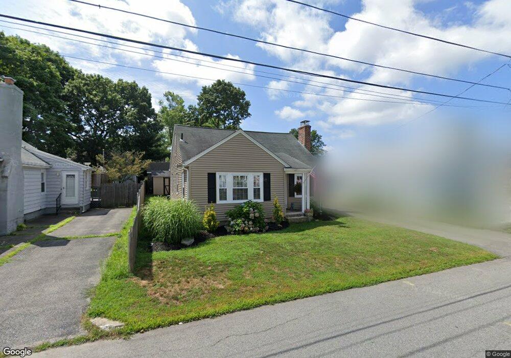 245 Hughes Ave, Pawtucket, RI 02861 - photo 1